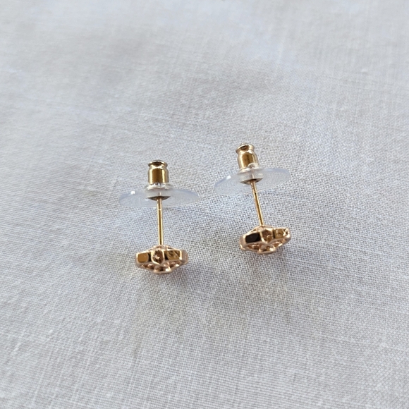 NWOT Kendra Scott Rue Rose Gold Stud Earrings - Picture 6 of 6